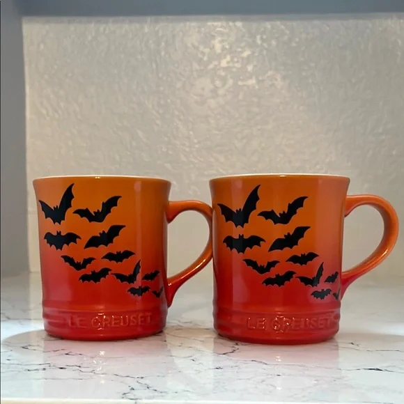 Le Creuset Orange Bat 🦇 motif  Mug Set of two 14 ounces each - Picture 5 of 5